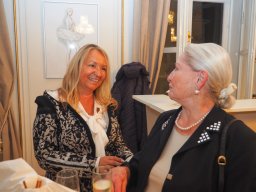 Dina Larot Kalenderpräsentation 2026